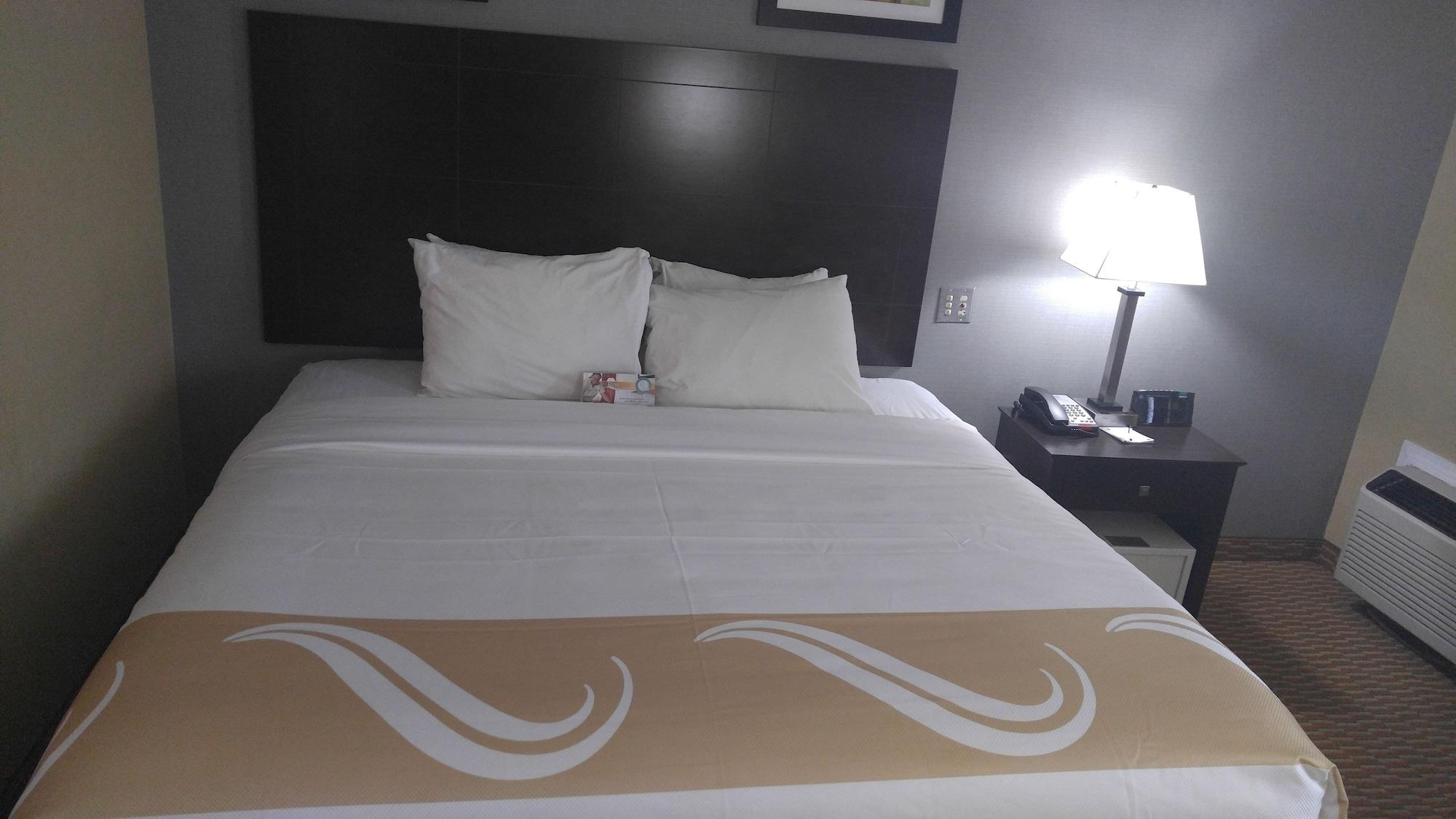 Quality Inn Westfield - Springfield Bagian luar foto
