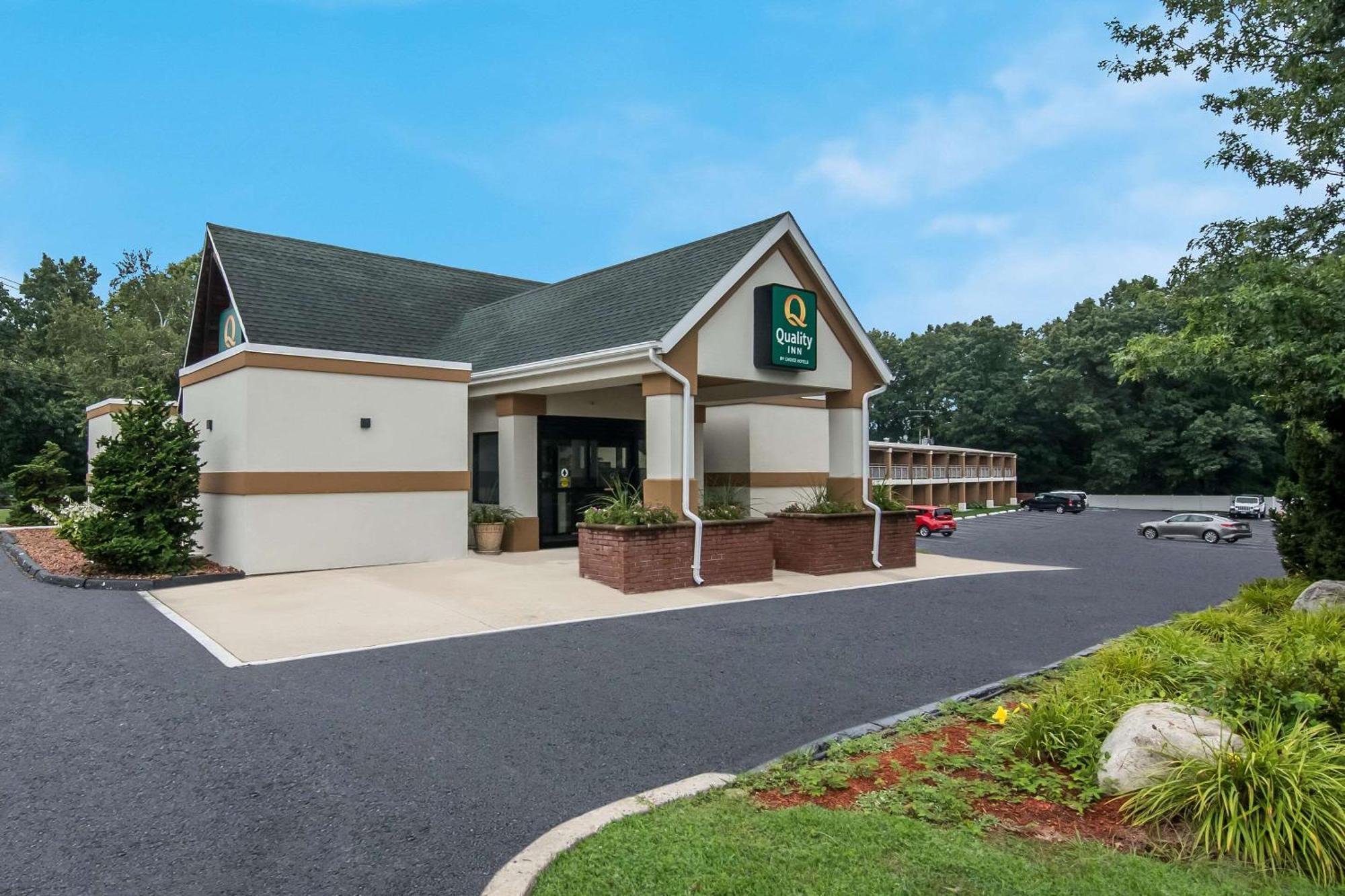 Quality Inn Westfield - Springfield Bagian luar foto